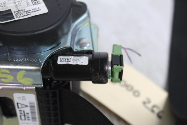 BMW F48 X1 Upper Front Right Driver Seatbelt And Tensioner 635267300C