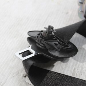 BMW F48 X1 Upper Front Right Driver Seatbelt And Tensioner 635267300C - Image 3