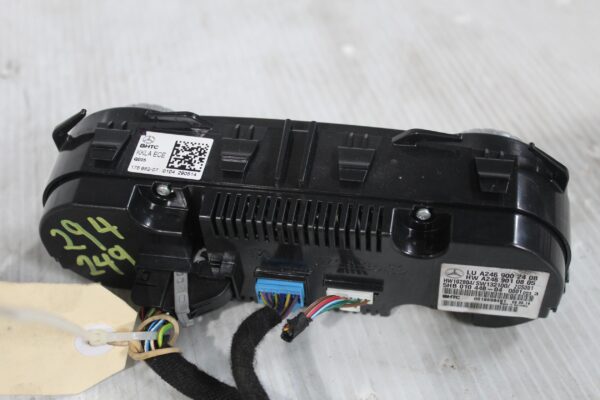Mercedes Benz W176 W117 A CLA Class Climate Control Unit A2469002408
