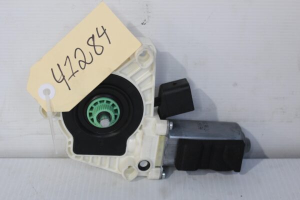 Merecedes Benz Window Motor A55382110