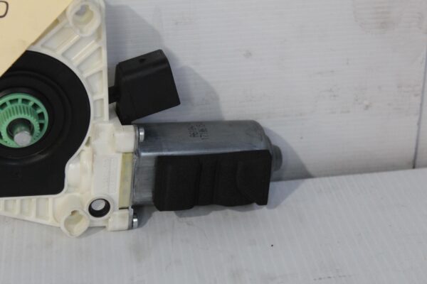 Merecedes Benz Window Motor A55382110
