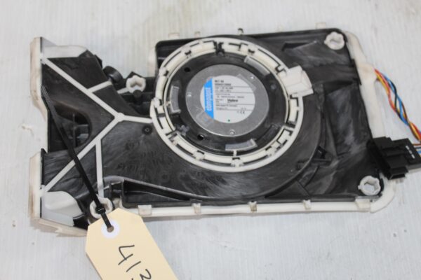 Mercedes Benz W204 C63 AMG Centre Console Blower Speaker A2048300008