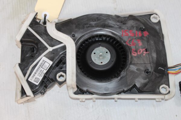 Mercedes Benz W204 C63 AMG Centre Console Blower Speaker A2048300008