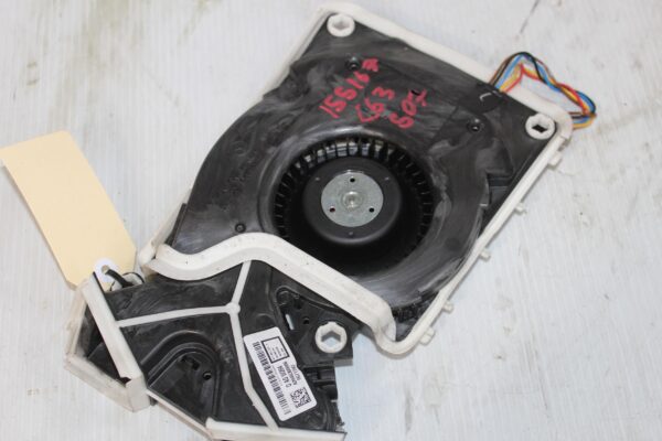 Mercedes Benz W204 C63 AMG Centre Console Blower Speaker A2048300008