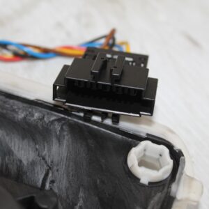 Mercedes Benz W204 C63 AMG Centre Console Blower Speaker A2048300008 - Image 9