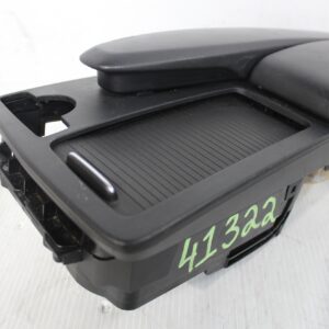Mercedes Benz W204 C63 AMG Centre Console Armrest Assembly A2046801339 - Image 4