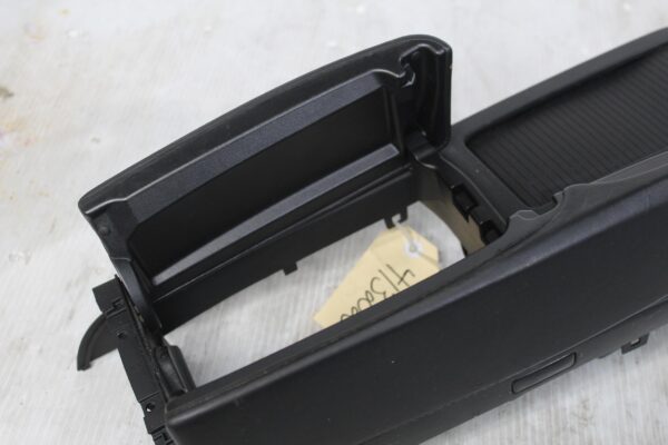 Mercedes Benz W204 C63 AMG Centre Console Armrest Assembly A2046801339