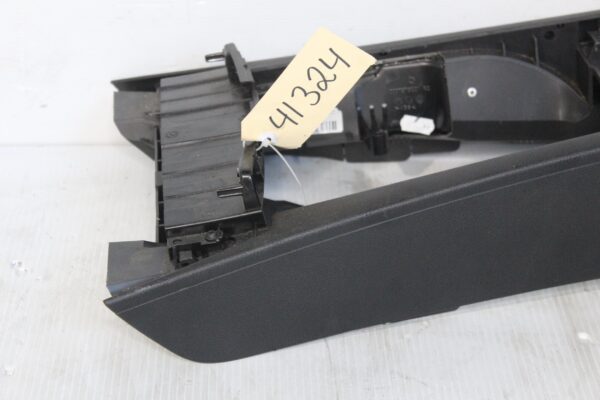 Mercedes Benz W204 C Class Centre Console A2046800750, A2046800852