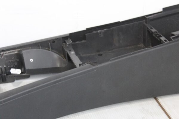 Mercedes Benz W204 C Class Centre Console A2046800750, A2046800852