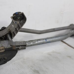 Mercedes Benz W204 C63 Front Wiper Linkage And Motor A2048201140 - Image 8