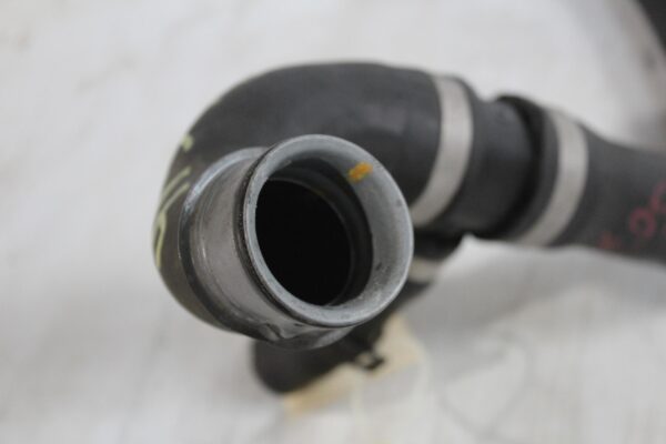 Mercedes Benz W204 C Class Right Radiator Hose A2045000475