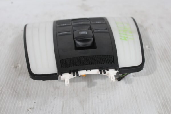Mercedes Benz W212 E63 AMG Interior Map Light Overhead Console A2129002525