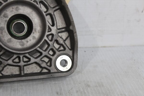 Mercedes Benz W176 W117 A CLA Class Front Strut Top Mount A2463230020