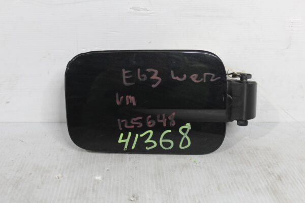 Mercedes Benz W212 E Class Fuel Filler Flap Cap Assembly A2126300000, A2127570006