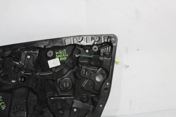 Mercedes Benz W205 C Class Front Right Driver Window Regulator Motor A2057200279