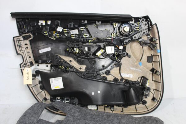 Mercedes Benz W205 C300 Front Right Drivers Door Card A2057205227