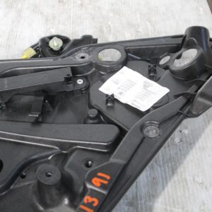 Mercedes Benz W117 CLA Rear Right Door Window Regulator With Speaker A1177302700 - Image 9