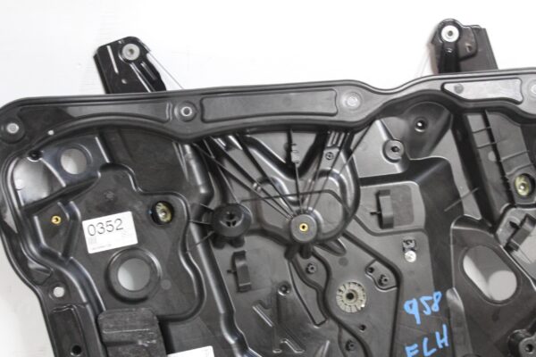 Porsche 958 92A Cayenne Front Left Passenger Window Regulator Motor 7P5837755D