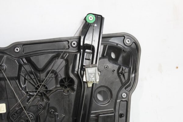 Porsche 958 92A Cayenne Front Left Passenger Window Regulator Motor 7P5837755D