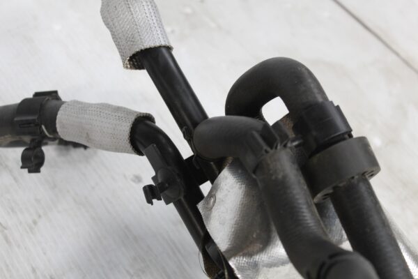 Porsche 92A 958 Cayenne Coolant Hose Pipe Assembly 95810604020, 7P6121070AK