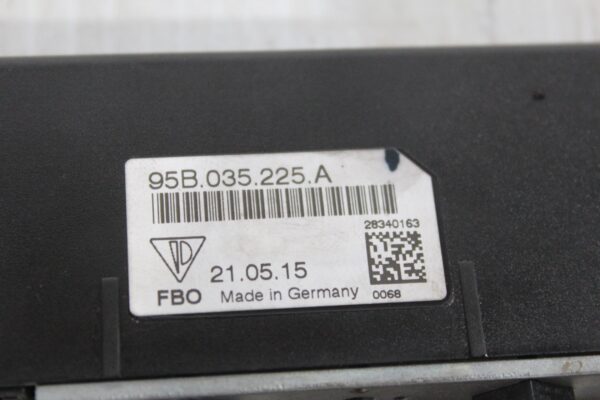 Porsche 95B Macan Aerial Antenna Amp Amplifier 95B035225A