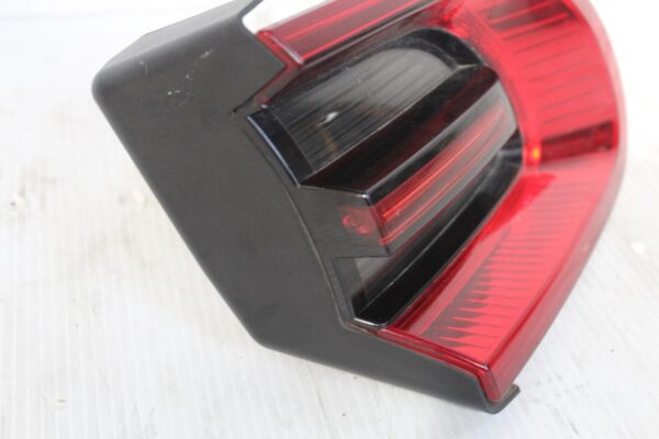 Porsche 95B Macan Rear Right Tail Light 95B945093F, 95B945093, 95B945093AD