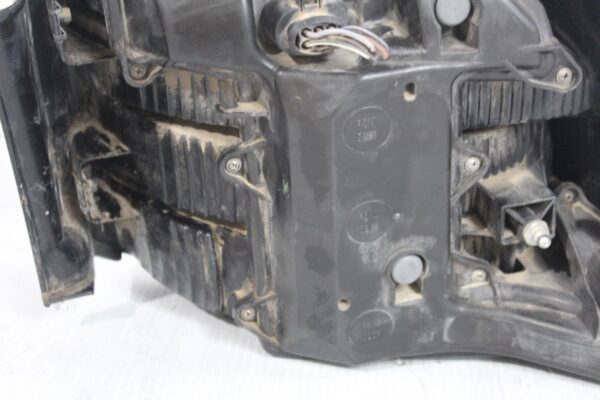 Porsche 957 9PA Cayenne Rear Left Tail Light 95563148701, 95563148702