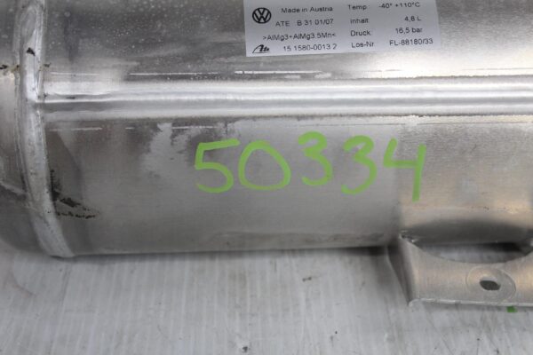 Porsche 955 957 9PA Suspension Air Reservoir Tank 95535804400, 95535804401