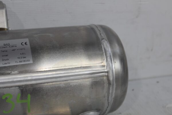 Porsche 955 957 9PA Suspension Air Reservoir Tank 95535804400, 95535804401