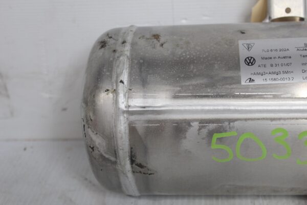 Porsche 955 957 9PA Suspension Air Reservoir Tank 95535804400, 95535804401