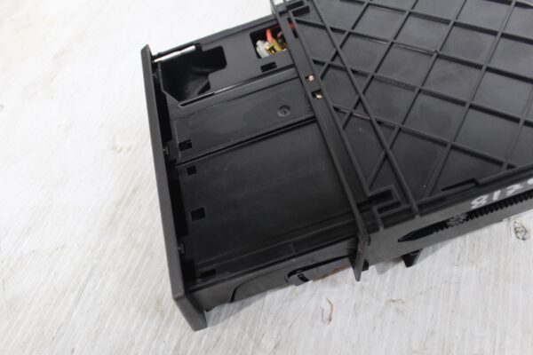 Porshe 955 957 9PA Cayenne Centre Ash Tray Compartment 7L5857321B, 95555224502