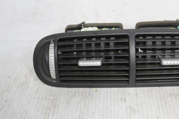 Porsche 955 957 9PA Dash Centre Air Vent 7L5819727B, 95555226303