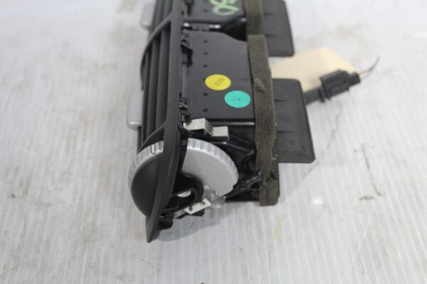 Porsche 955 957 9PA Dash Centre Air Vent 7L5819727B, 95555226303