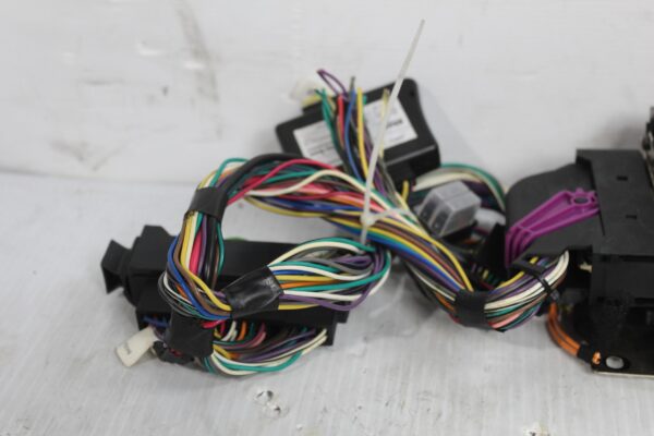 Porsche 955 957 9PA Cayenne BOSE Audio Amplifier 7L5035456G, 95564530107