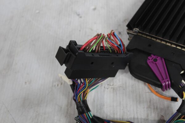 Porsche 955 957 9PA Cayenne BOSE Audio Amplifier 7L5035456G, 95564530107