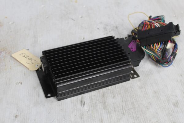 Porsche 955 957 9PA Cayenne BOSE Audio Amplifier 7L5035456G, 95564530107