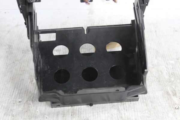 Porsche 955 957 9PA Cayenne Radio Mount Support Bracket 7L5857093C