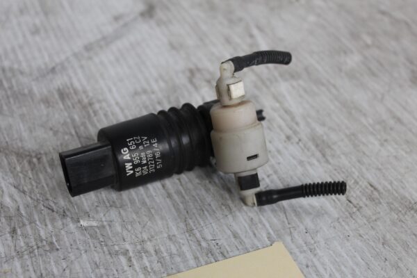 Porsche 955 957 9PA Windowscreen Window Washer Pump 1K6955651, 95562817201