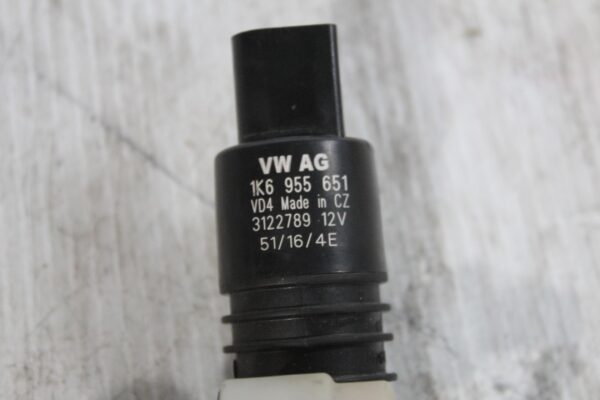 Porsche 955 957 9PA Windowscreen Window Washer Pump 1K6955651, 95562817201