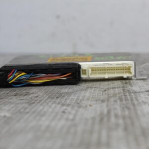 Porschen 955 957 9PA Air Suspension Control Module 95561806800, 95561806804 - Image 2