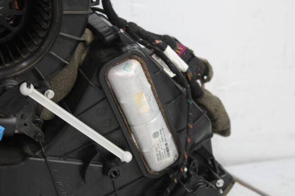 Porsche 955 957 9PA Cayenne Heater Casing Evaporator Blower Fan 95557233900