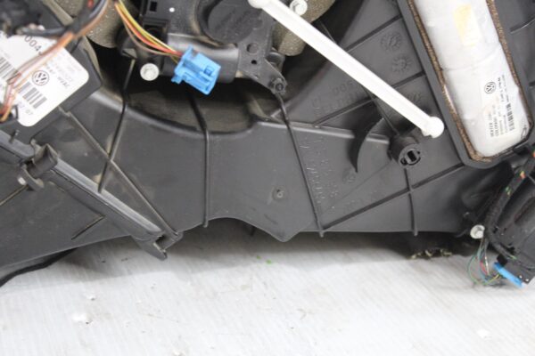Porsche 955 957 9PA Cayenne Heater Casing Evaporator Blower Fan 95557233900