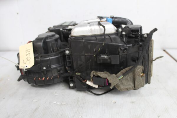 Porsche 955 957 9PA Cayenne Heater Casing Evaporator Blower Fan 95557233900