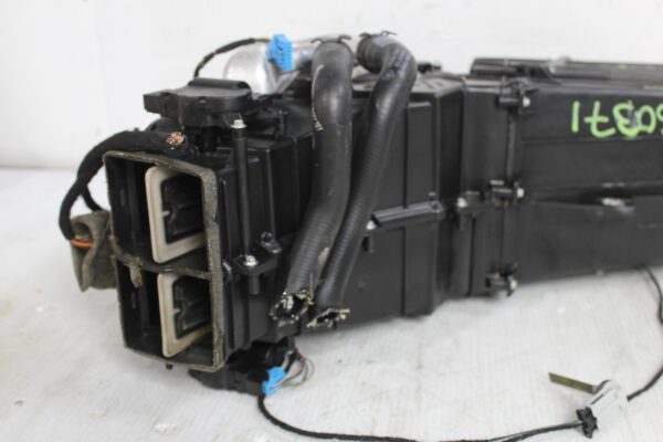 Porsche 955 957 9PA Cayenne Heater Casing Evaporator Blower Fan 95557233900