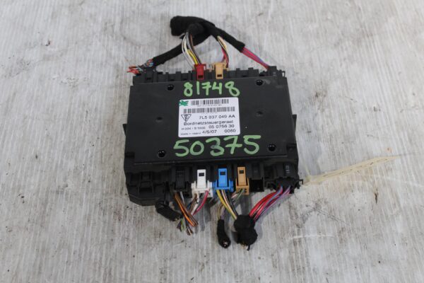 Porsche 955 957 9PA Body Control Module Unit 7L5937049AA, 95561812700