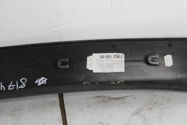 Porshce 955 957 9PA Right A Pillar Trim 7L5867234M, 95555518404
