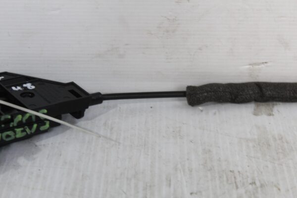 Porsche 955 957 9PA Cayenne Glove Box Lock Assembly 95555212701, 7L5857147B