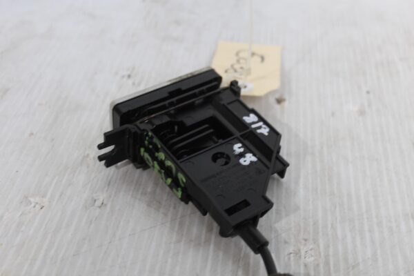 Porsche 955 957 9PA Cayenne Glove Box Lock Assembly 95555212701, 7L5857147B