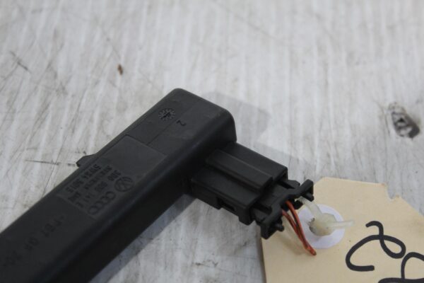 Porsche 955 957 9PA Cayenne Antenna Airel 95564710100, 3D0909141E