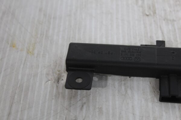 Porsche 955 957 9PA Cayenne Antenna Airel 95564710100, 3D0909141E